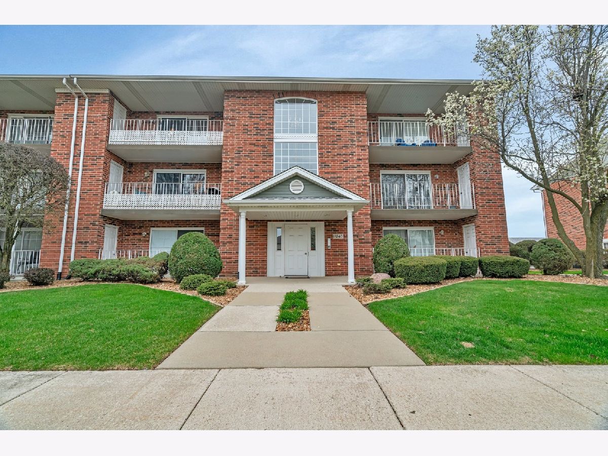 Townhomes & Condos Sold Eagles Nest Tinley Park Illinois, 18240 Eagle