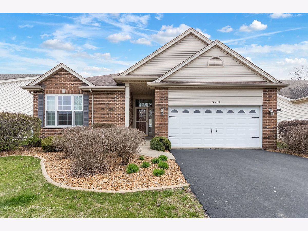 Homes & Townhomes & Condos Sold Lago Vista Lockport Illinois, 17205 Mendota