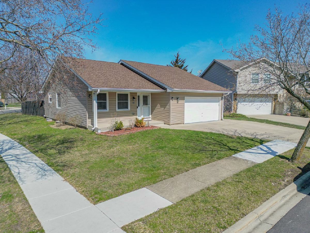 Homes Sold Moon Lake Trails Hoffman Estates Illinois, 1972 Crescent