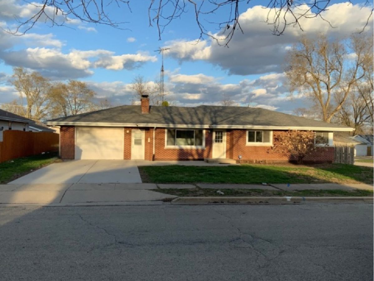  Rented Joliet Illinois, 1100 Frederick