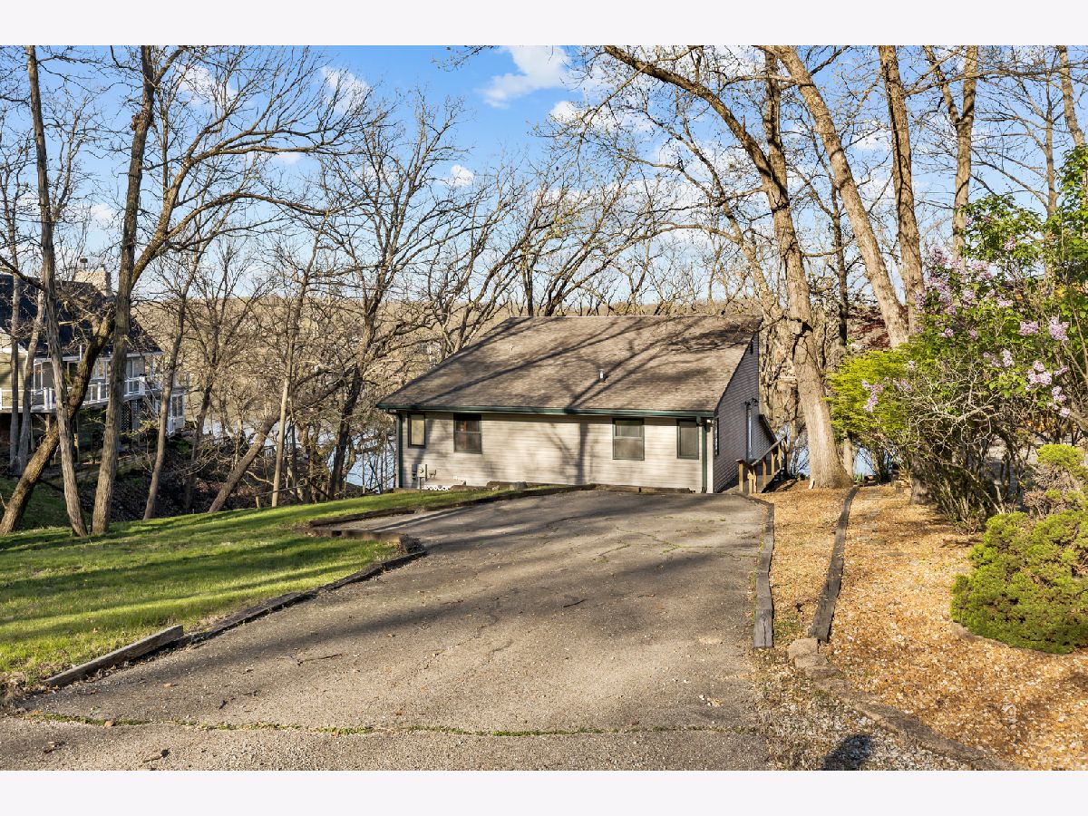 Homes For Sale Lake Wildwood Varna Illinois, 1120 Windy Hill Court