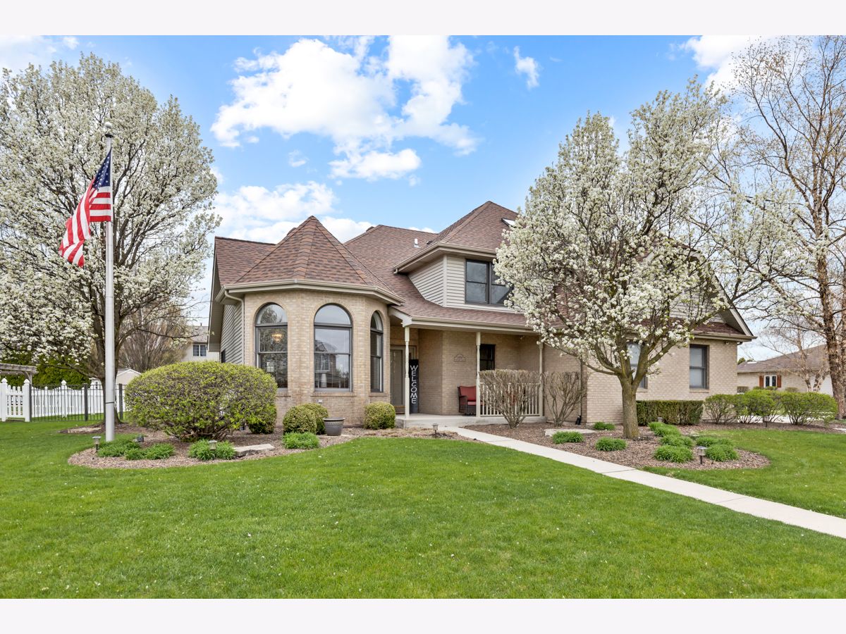 Homes Sold Ridgefield Estates Manhattan Illinois, 24854 Buttercup