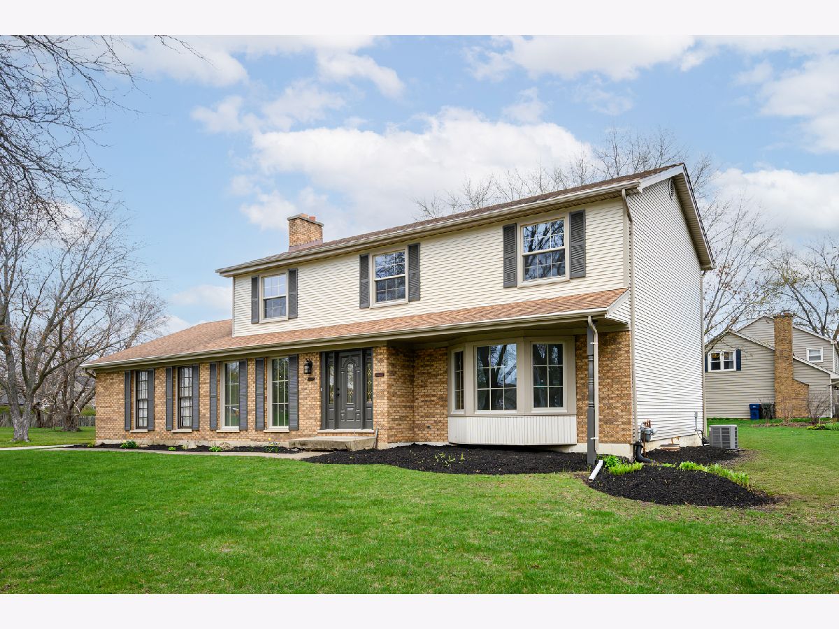Homes Rented Huntington Estates Naperville Illinois, 1072 Naper