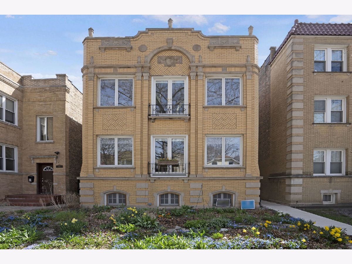 Rented Chicago Illinois, 5507 Sawyer