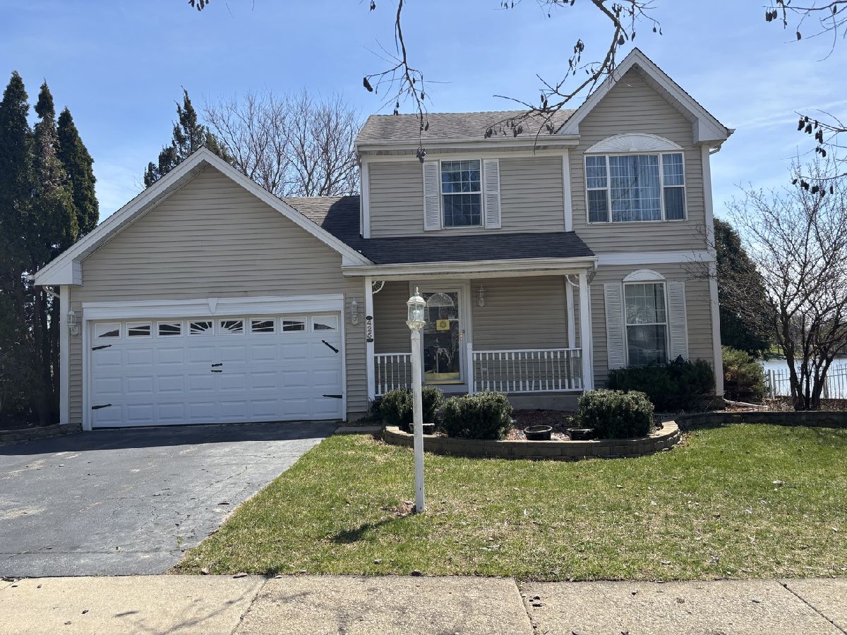 Homes Sold Arlingdale Lake Streamwood Illinois, 425 Garden