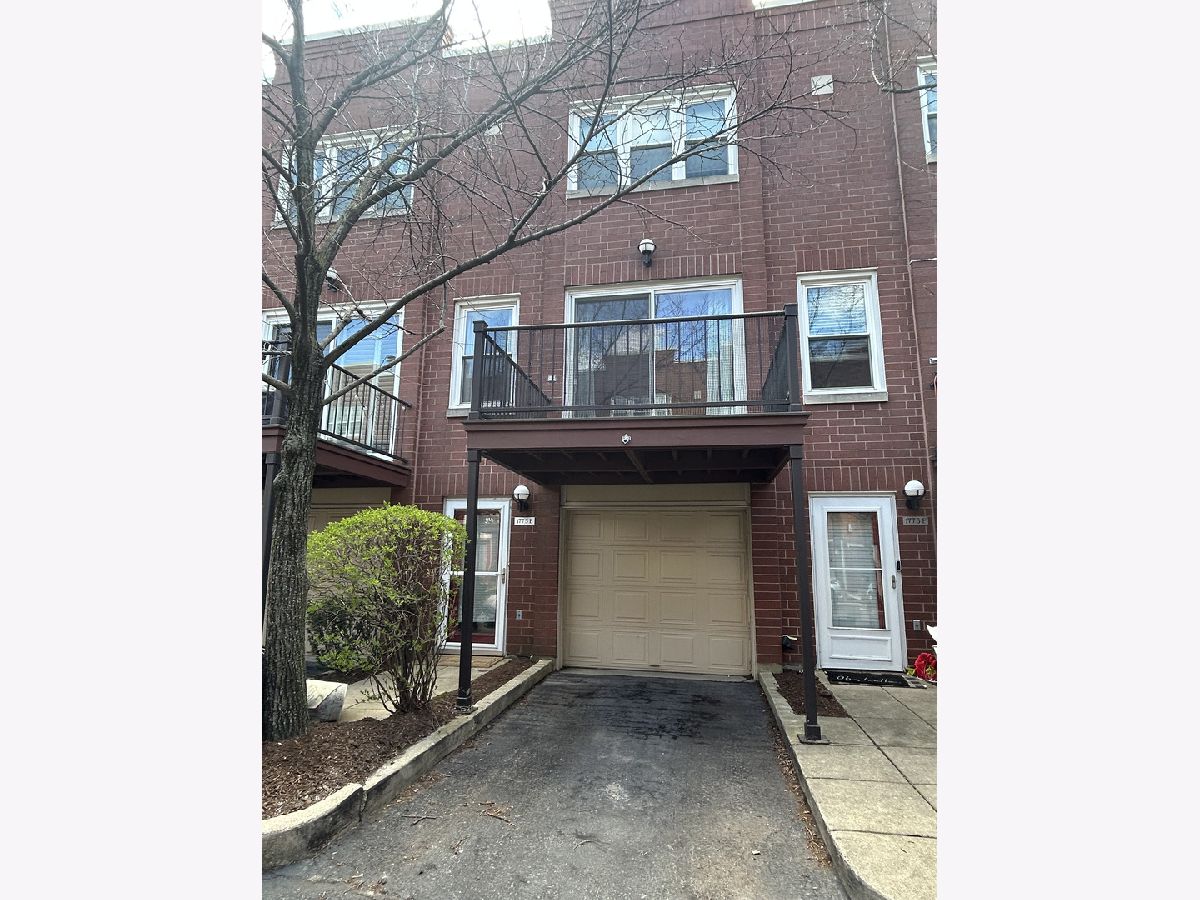 Townhomes Rented Terra Cotta Village Chicago Illinois, 1775 Altgeld