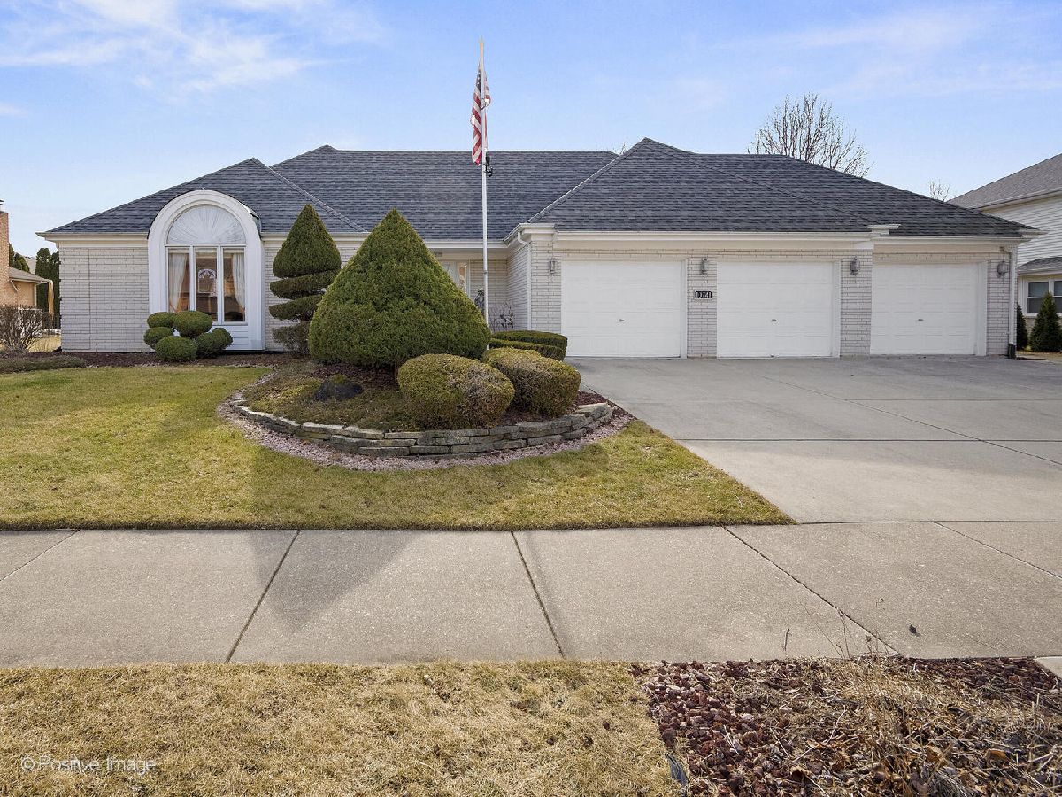 Homes Sold Suffield Woods Palos Park Illinois, 10741 Palos W