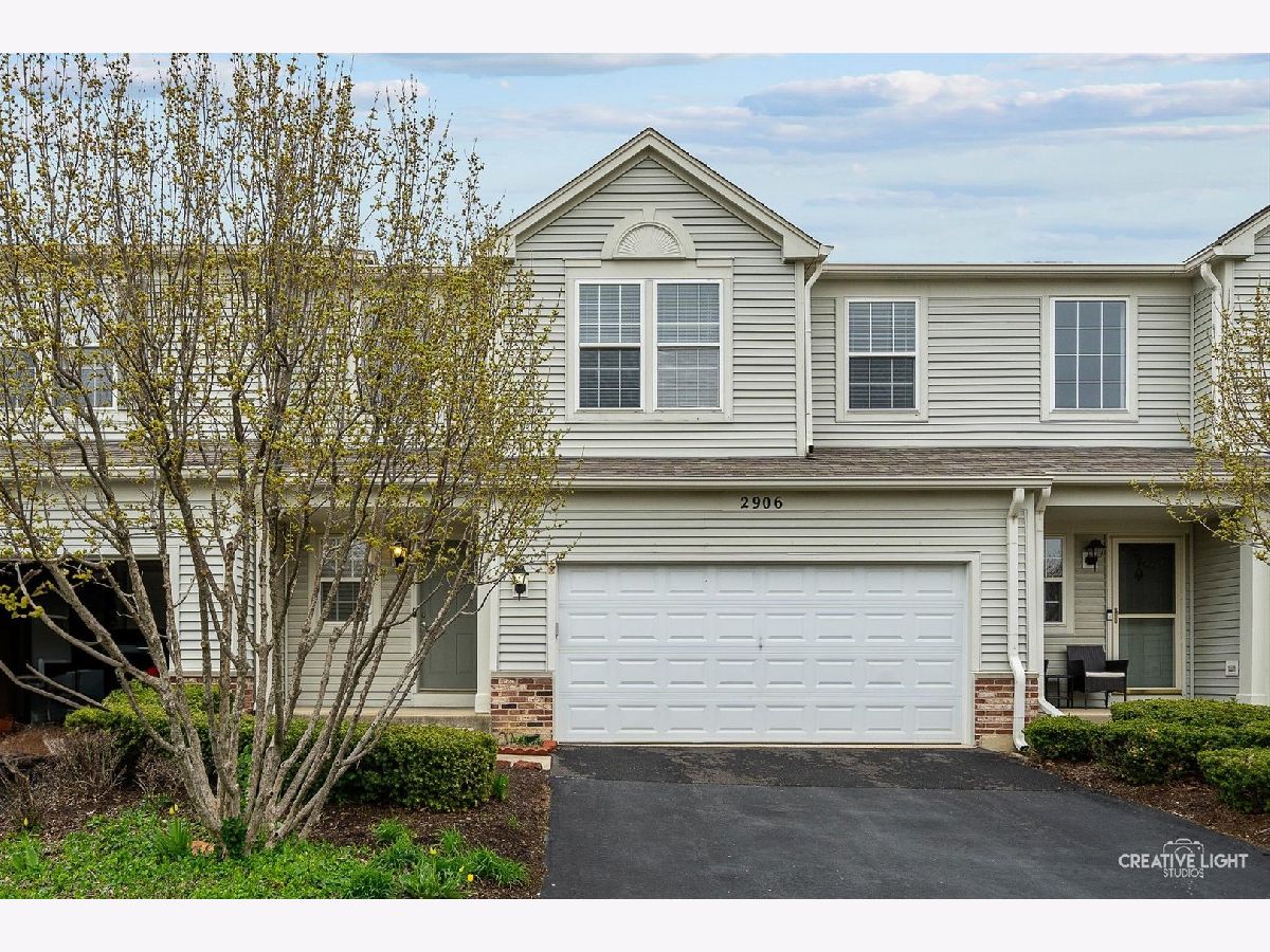 Townhomes & Homes Sold Country Club Village Aurora Illinois, 2906 Peachtree