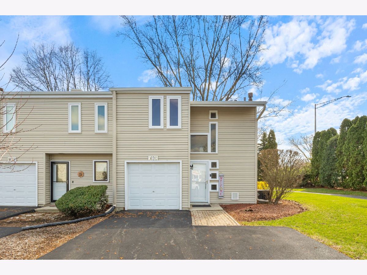 Townhomes & Homes Sold Rivers Edge Naperville Illinois, 1620 Bay