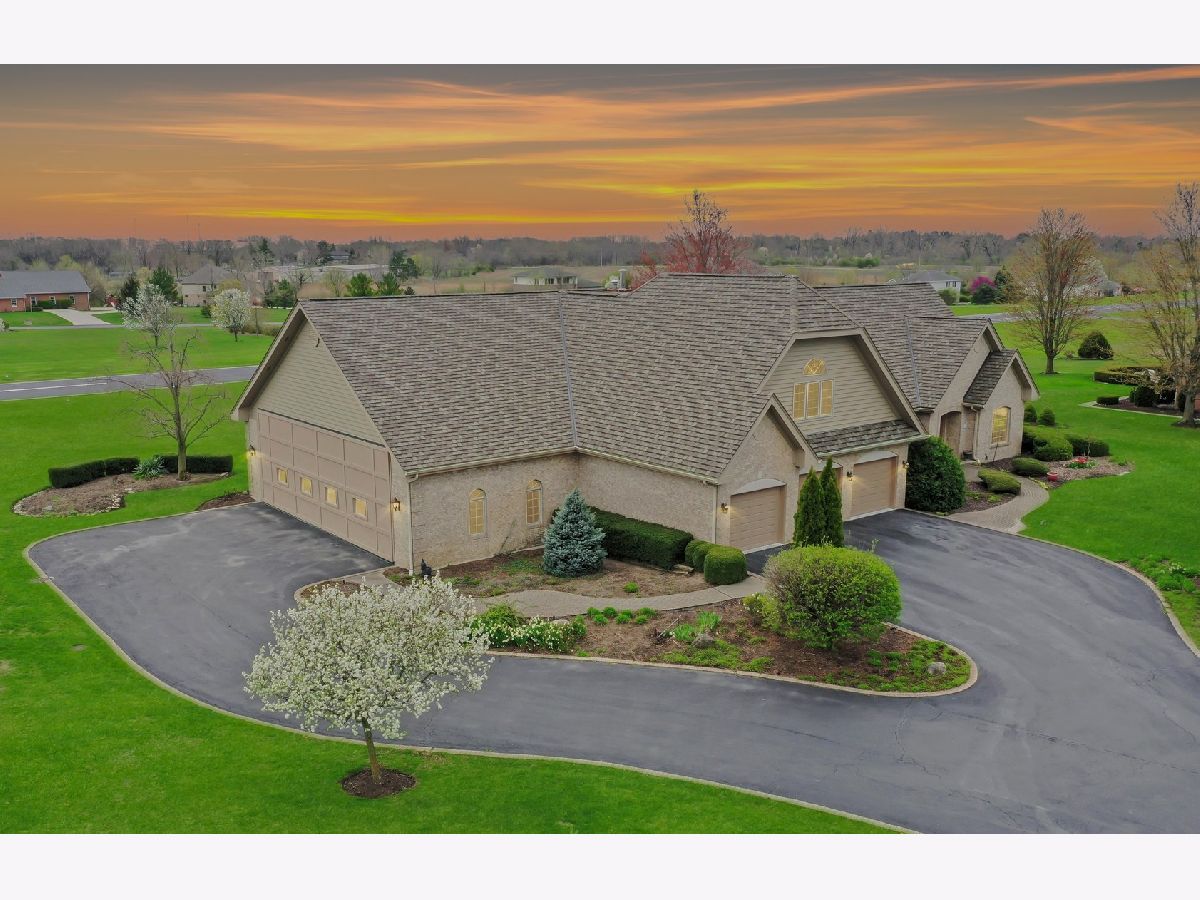 Homes Sold Meadow Creek Monee Illinois, 7061 Boyington