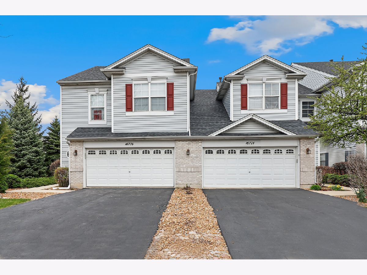 Townhomes & Homes Sold Arbor Creek Plainfield Illinois, 16776 Hazelwood