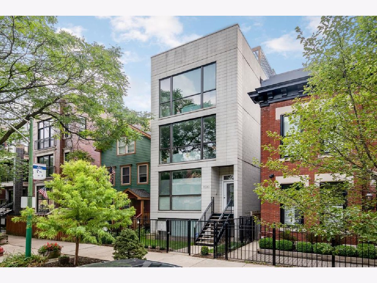 Condos & Townhomes & Homes Rented East Village Chicago Illinois, 1030 Honore