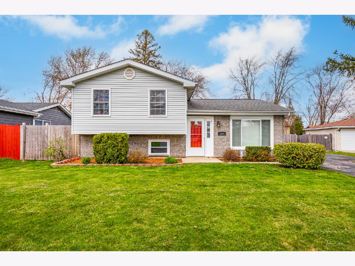 Homes & Townhomes Sold Cherrywood Bolingbrook Illinois, 232 Grant