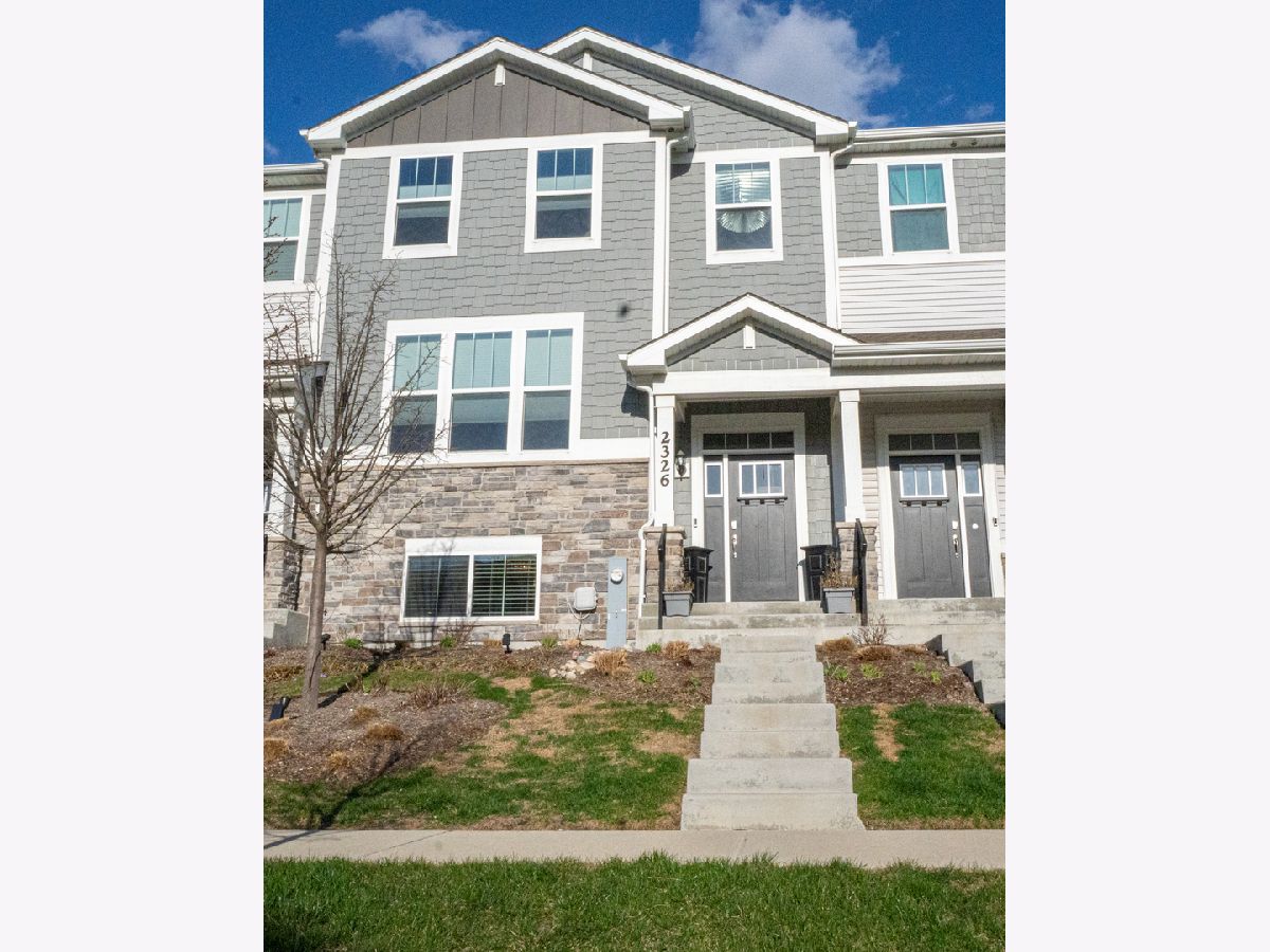 Condos & Townhomes Sold Park Pointe South Elgin Illinois, 2326 Southwind