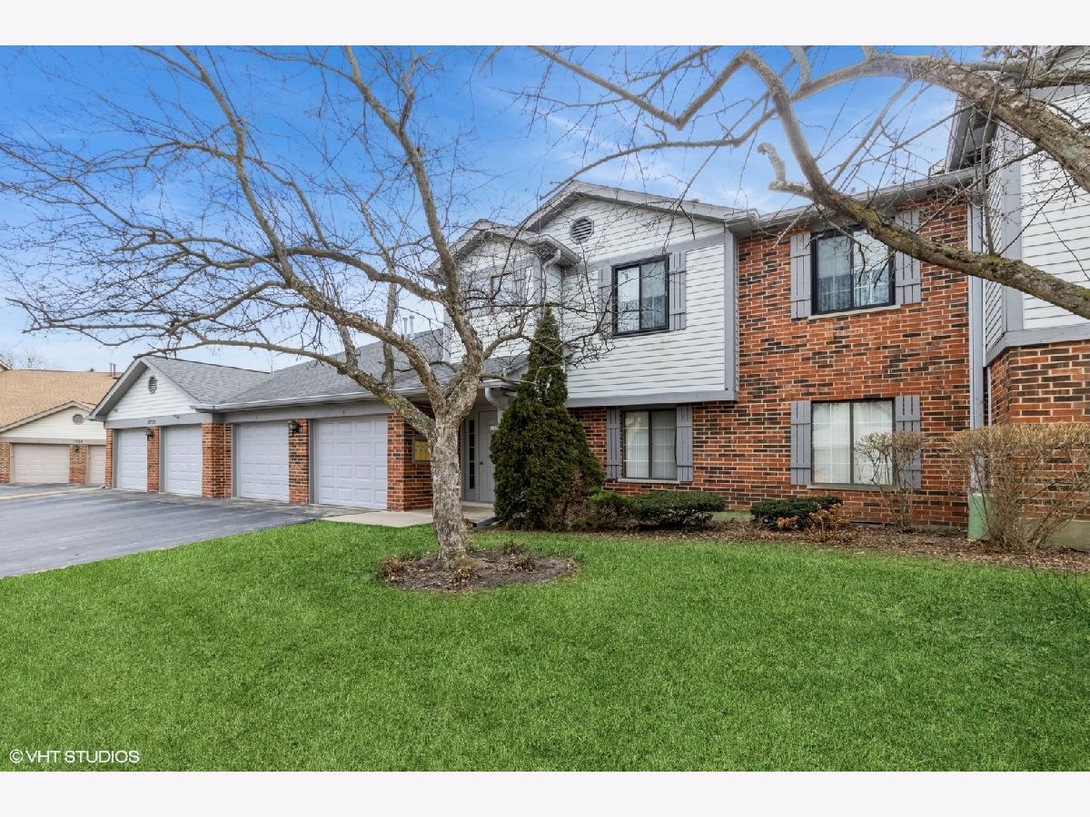 Townhomes & Condos Sold Pheasant Trail Arlington Heights Illinois, 1755 Partridge