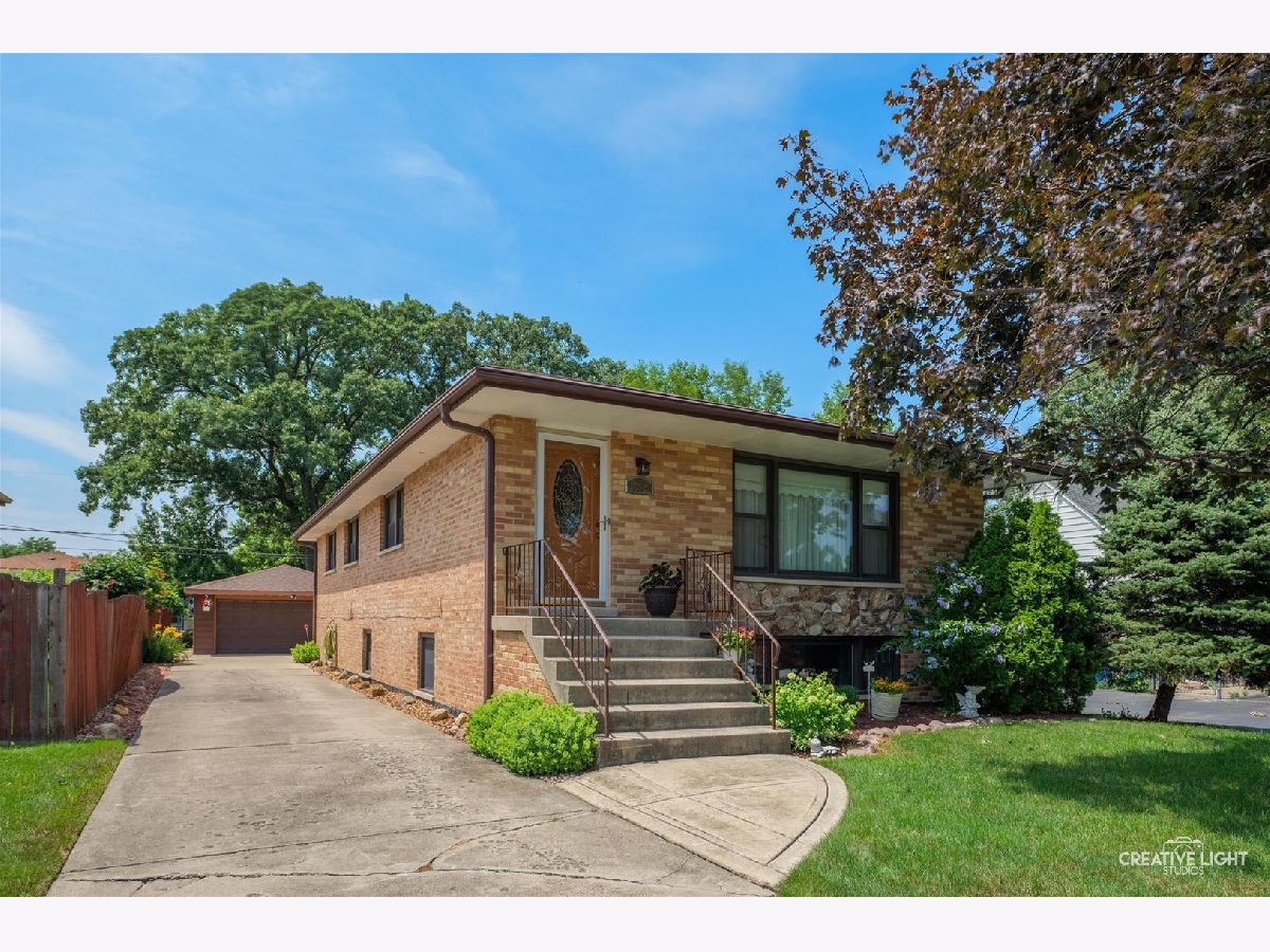  Sold Palos Hills Illinois, 10624 83rd