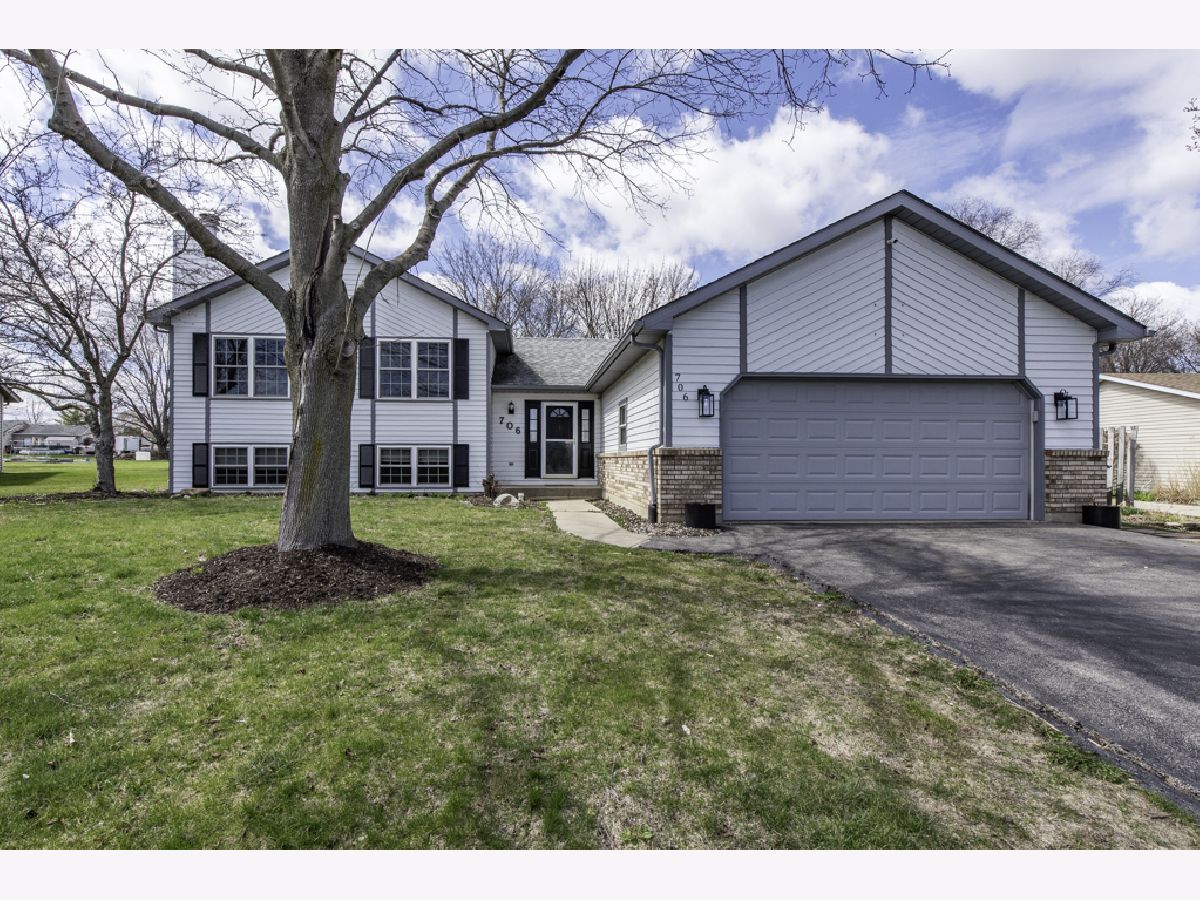  Sold Winthrop Harbor Illinois, 706 Roberts
