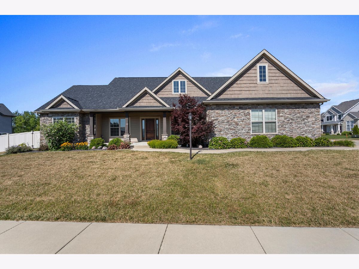  Sold Savoy Illinois, 1101 Cascade