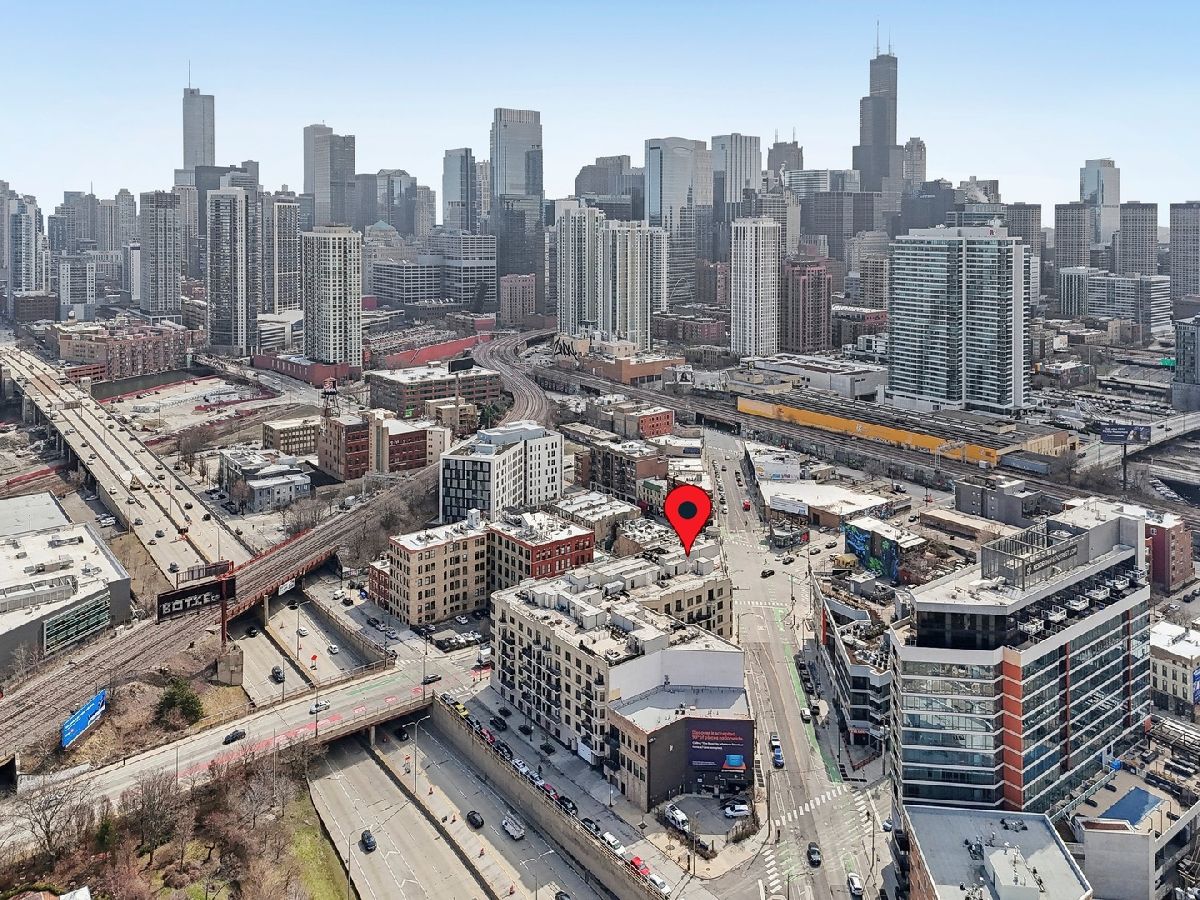 Condominiums Sold The Montrevelle Chicago Illinois, 520 Halsted