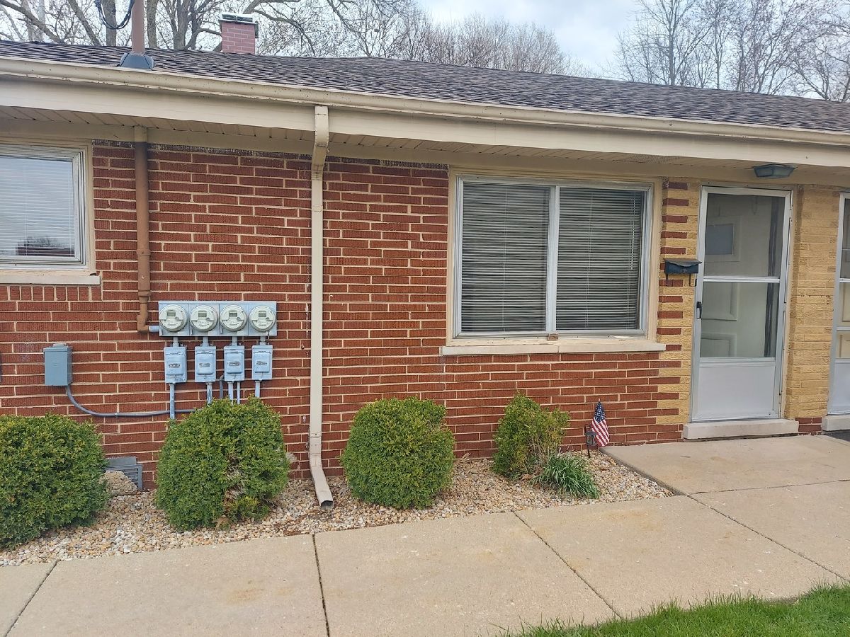  Rented Plano Illinois, 711 West