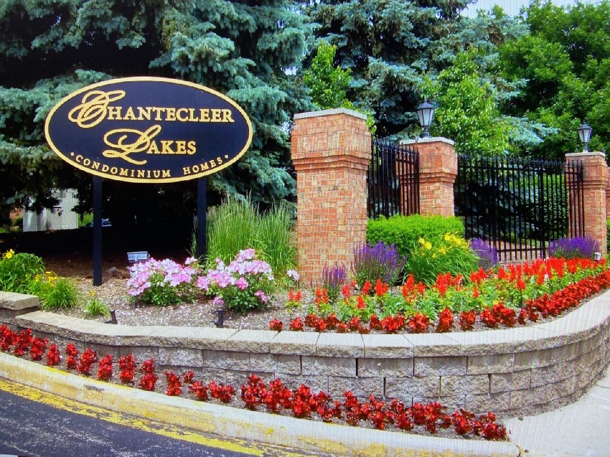 Condominiums Sold Chantecleer Lakes Naperville Illinois, 1356 Mcdowell