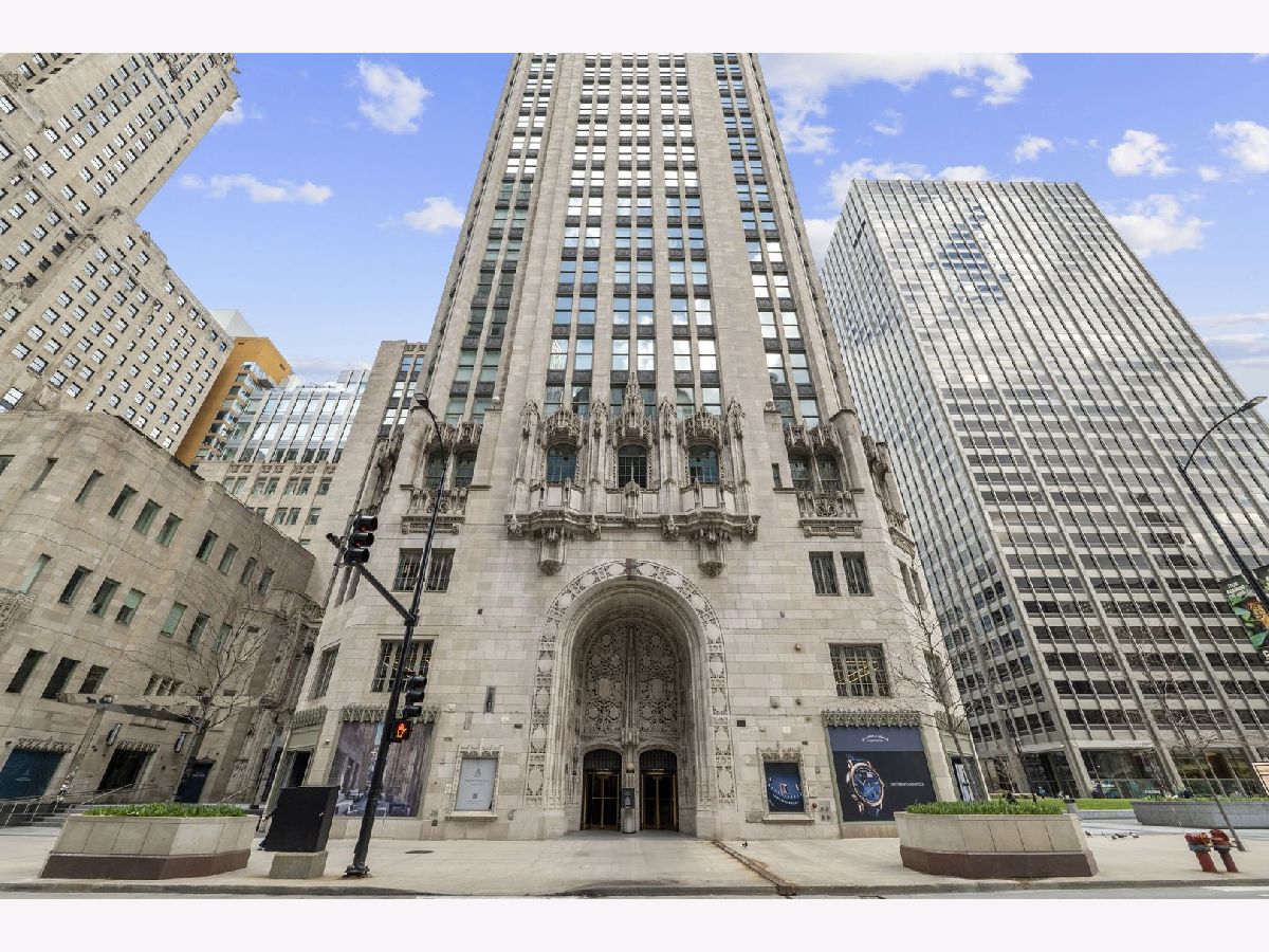 Condos & Townhomes Rented Tribune Tower Residences Chicago Illinois, 435 Michigan