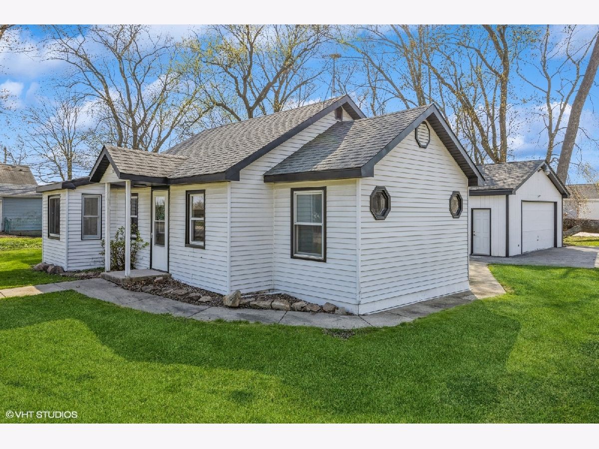 Homes Sold Sampson Sex Lakemoor Illinois, 313 Tia Juana