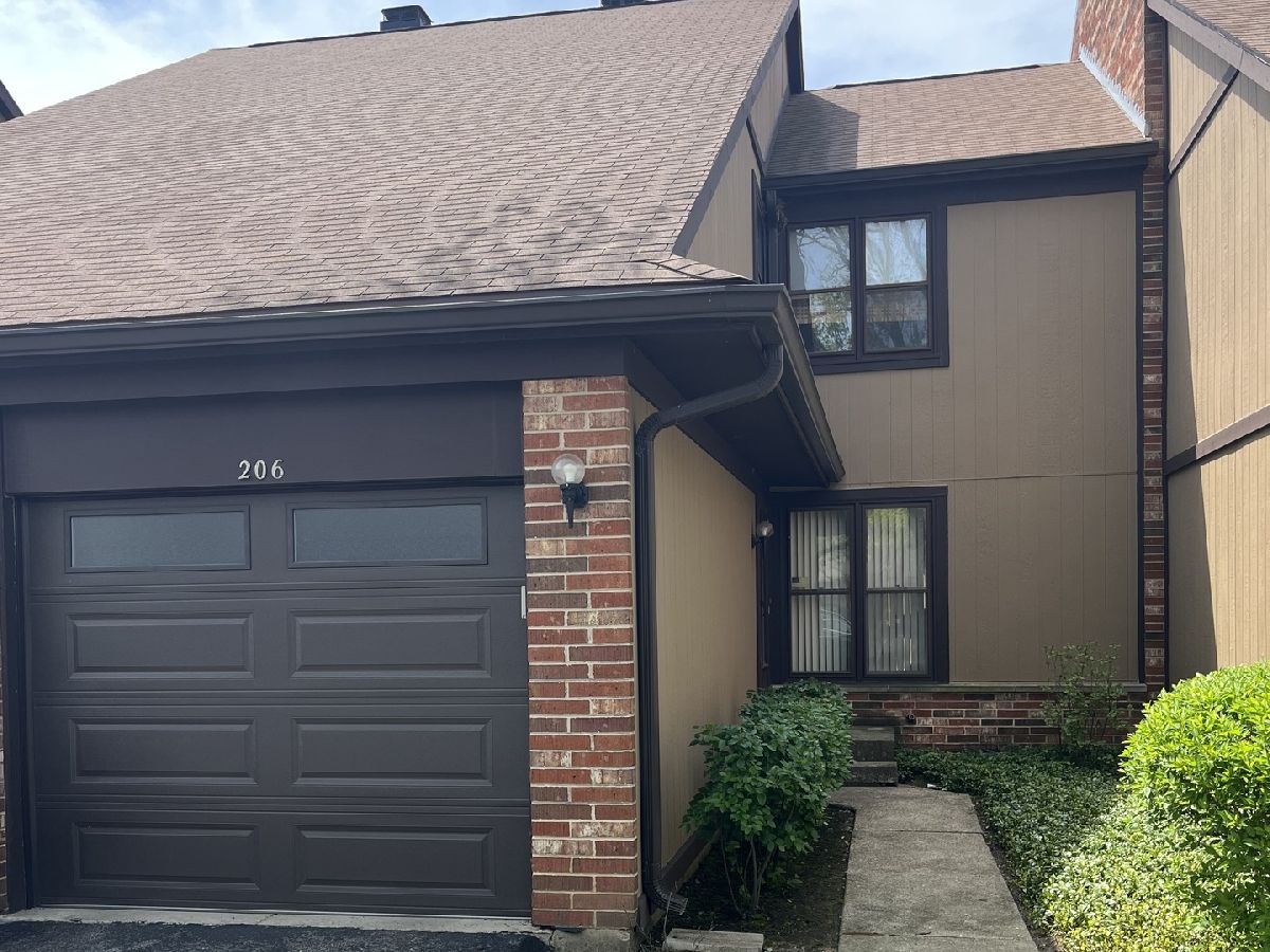  Sold Wheeling Illinois, 206 Shadowbend