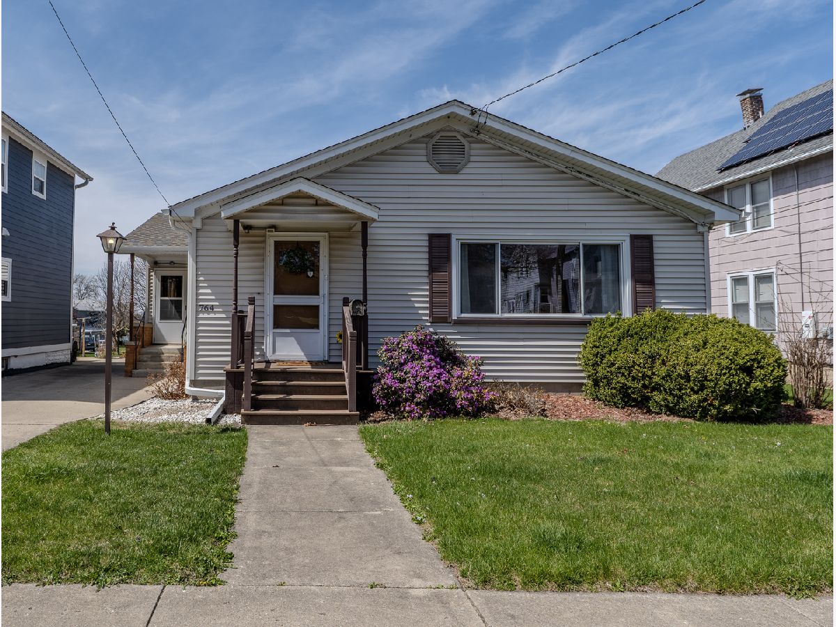 Homes Sold Pigeon Hill Aurora Illinois, 764 High