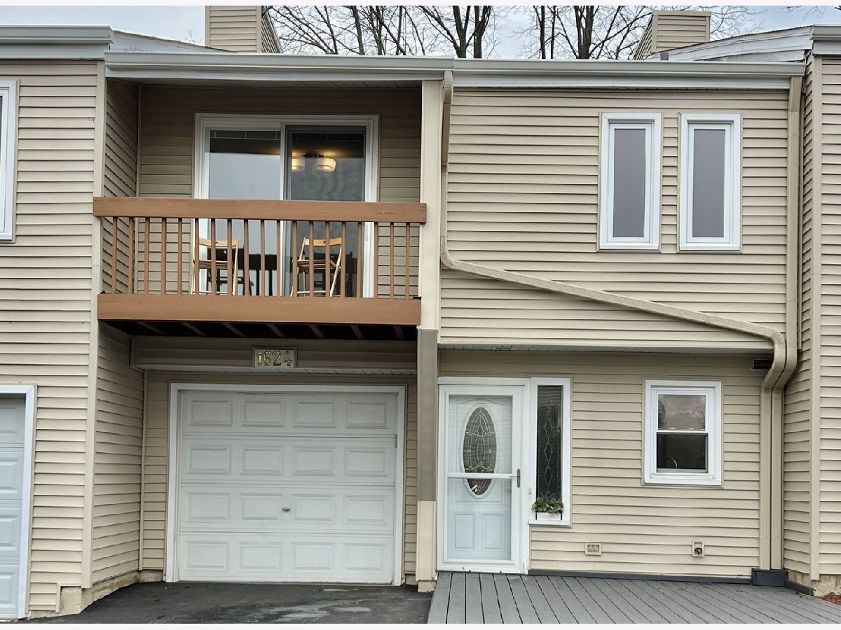 Townhomes & Homes Sold Rivers Edge Naperville Illinois, 1624 Bay