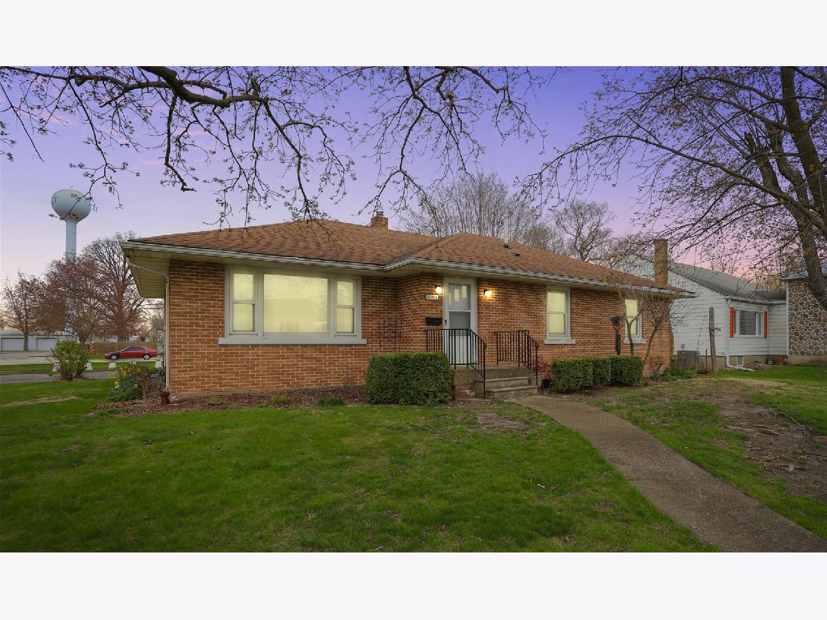  Sold Buckley Illinois, 302 Lincoln