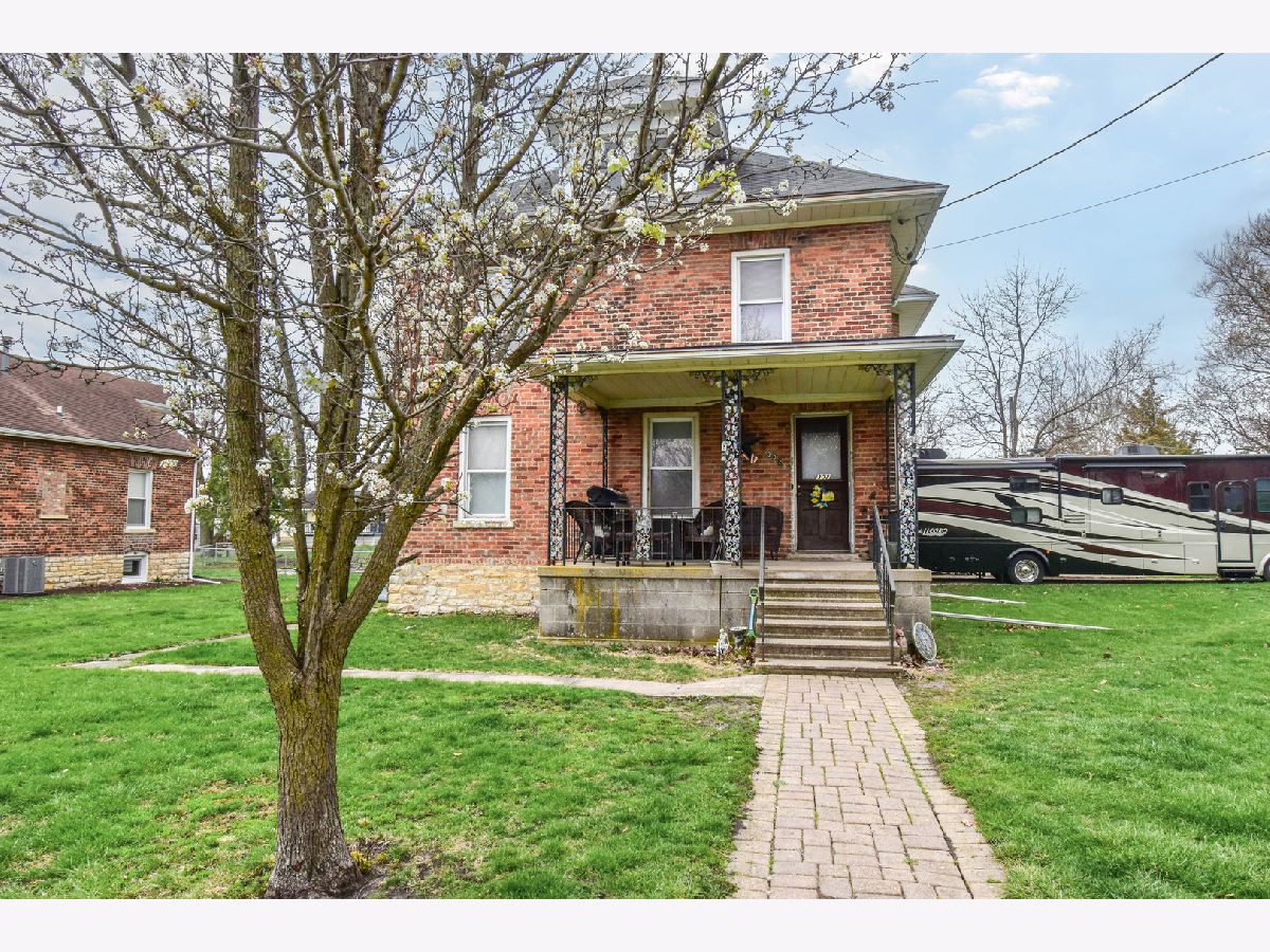  Sold Odell Illinois, 302 Elk