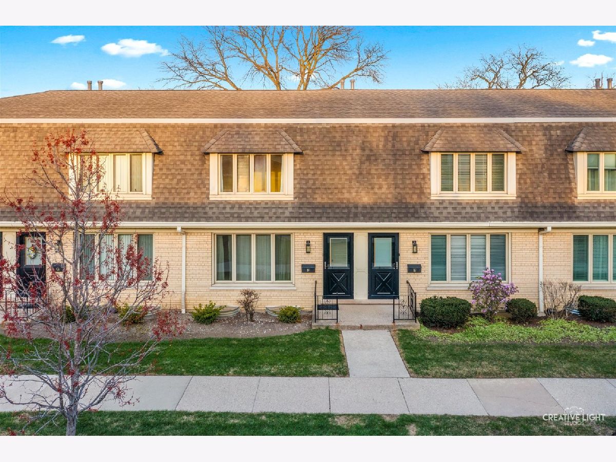 Townhomes & Condos Sold Academy Townhomes Chicago Illinois, 2128 111th
