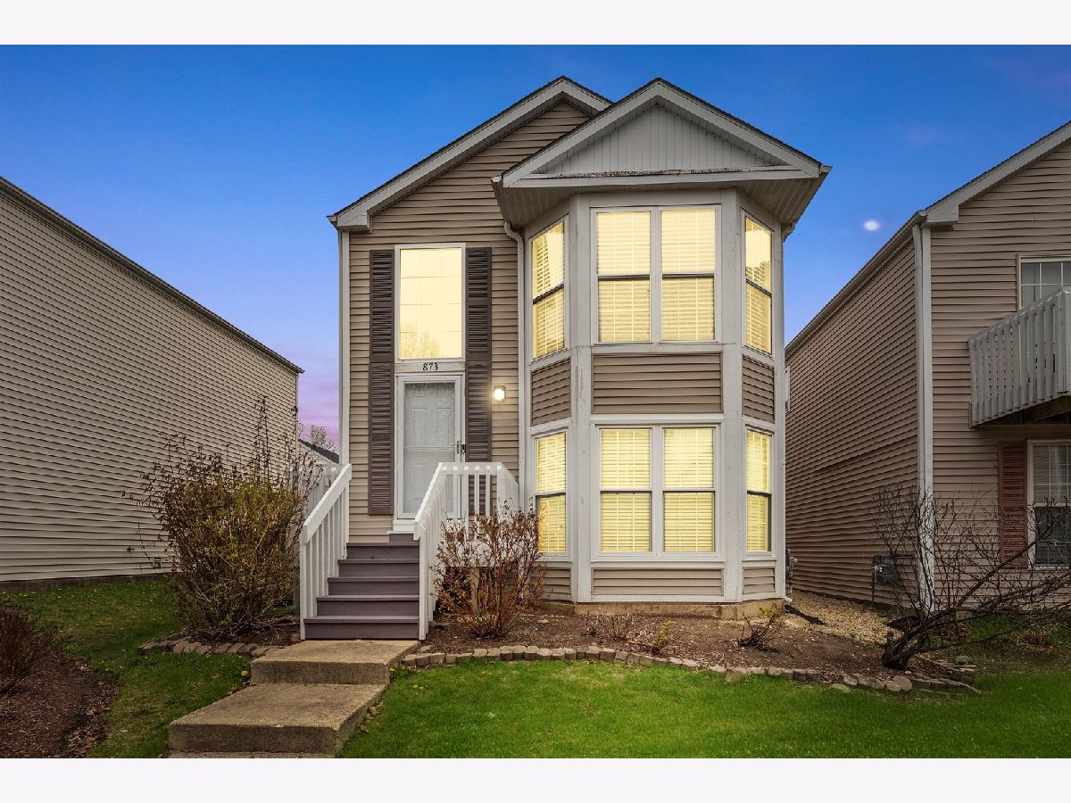 Homes & Townhomes & Condos Sold Hometown Aurora Illinois, 873 Symphony