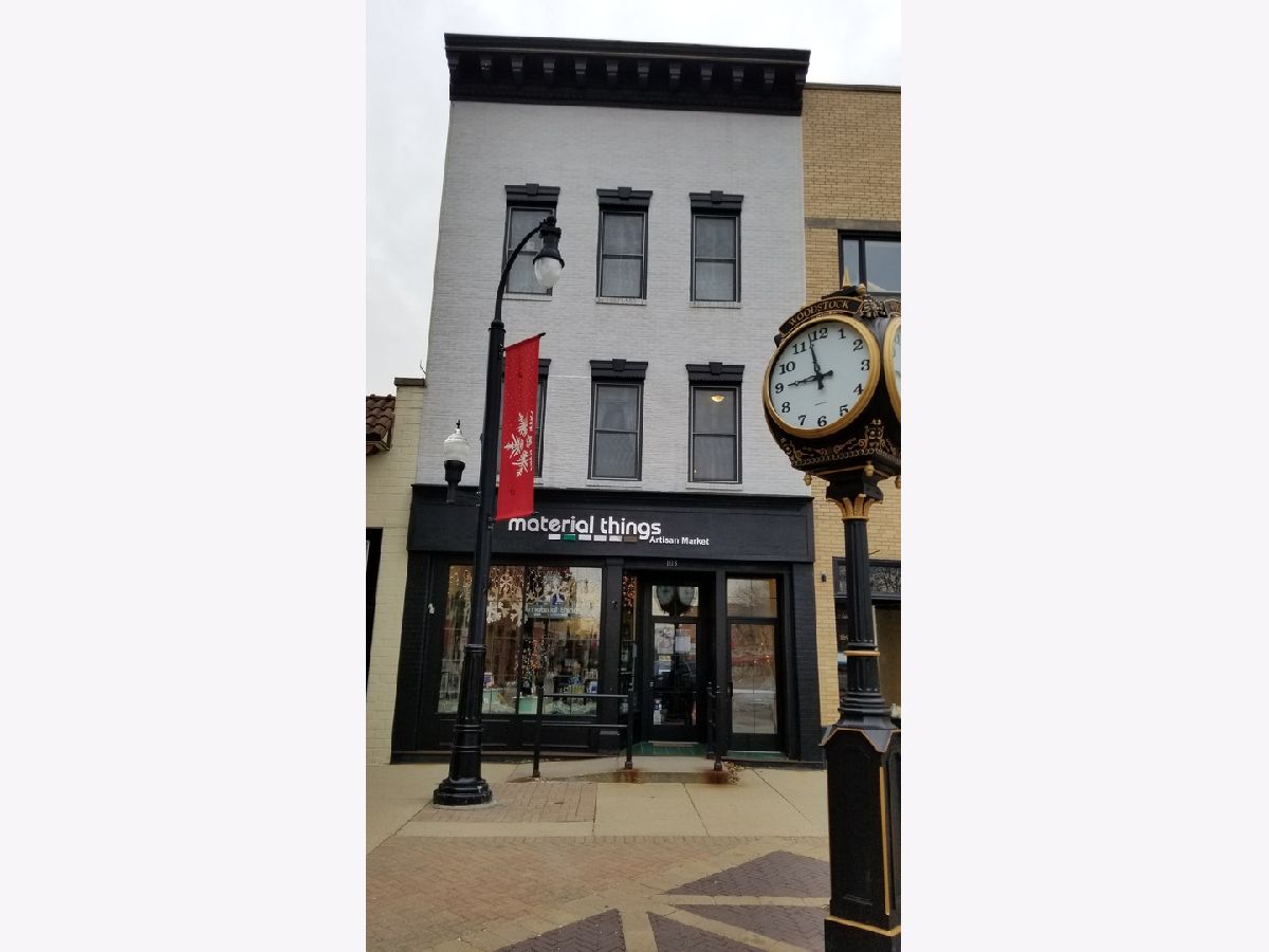  Rented Woodstock Illinois, 103 Van Buren