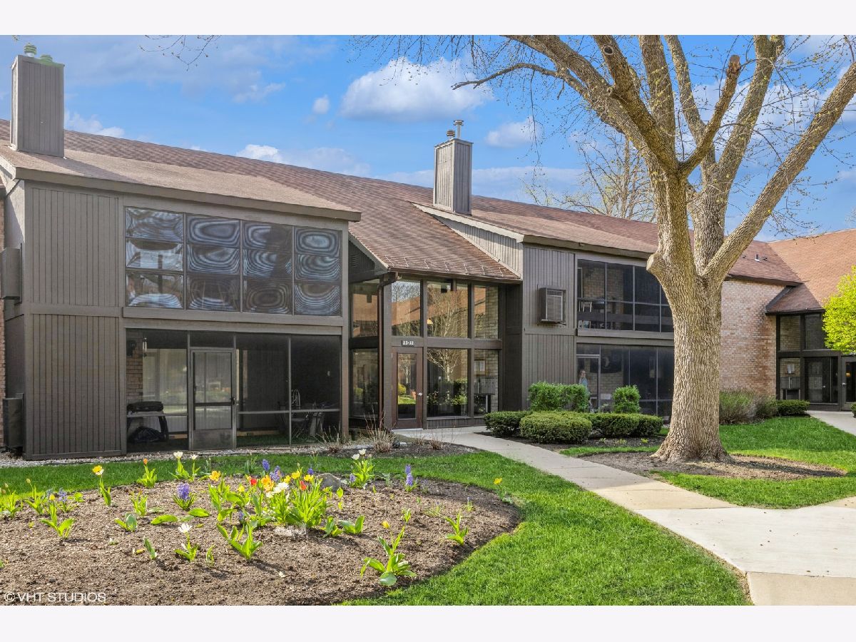 Homes & Townhomes & Condos Sold Four Colonies Crystal Lake Illinois, 740 Saint Andrews