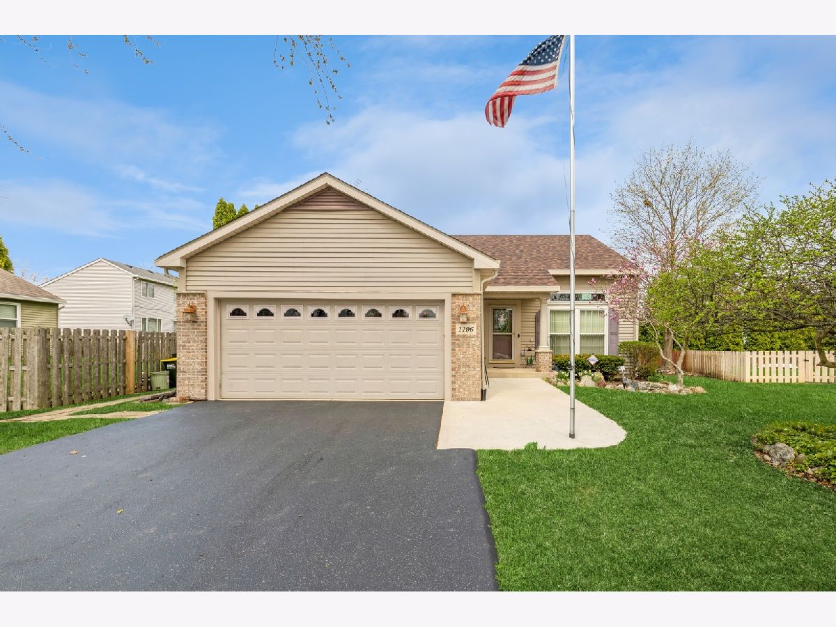 Homes Sold Big Sky Lake In The Hills Illinois, 1196 Starwood