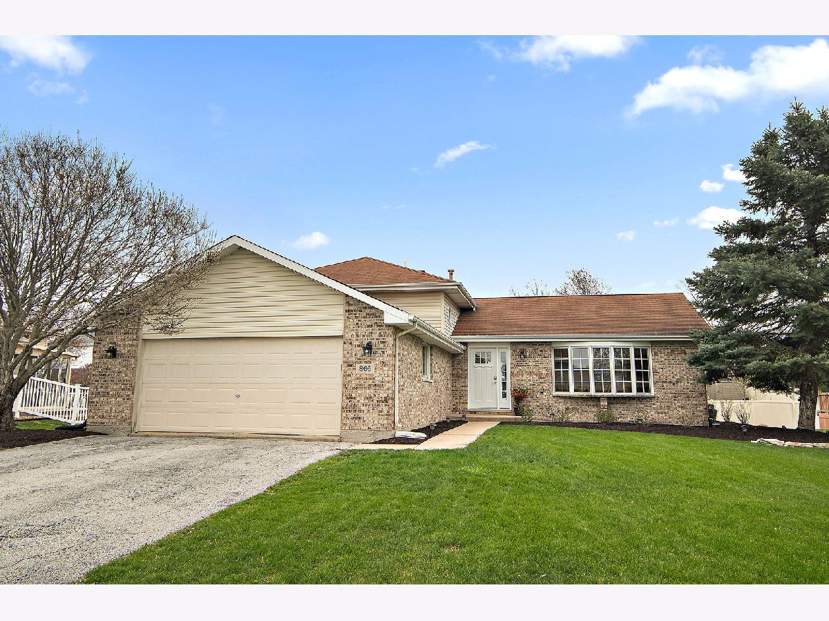 Homes & Townhomes Sold Bluestone Bay New Lenox Illinois, 866 Brigantine