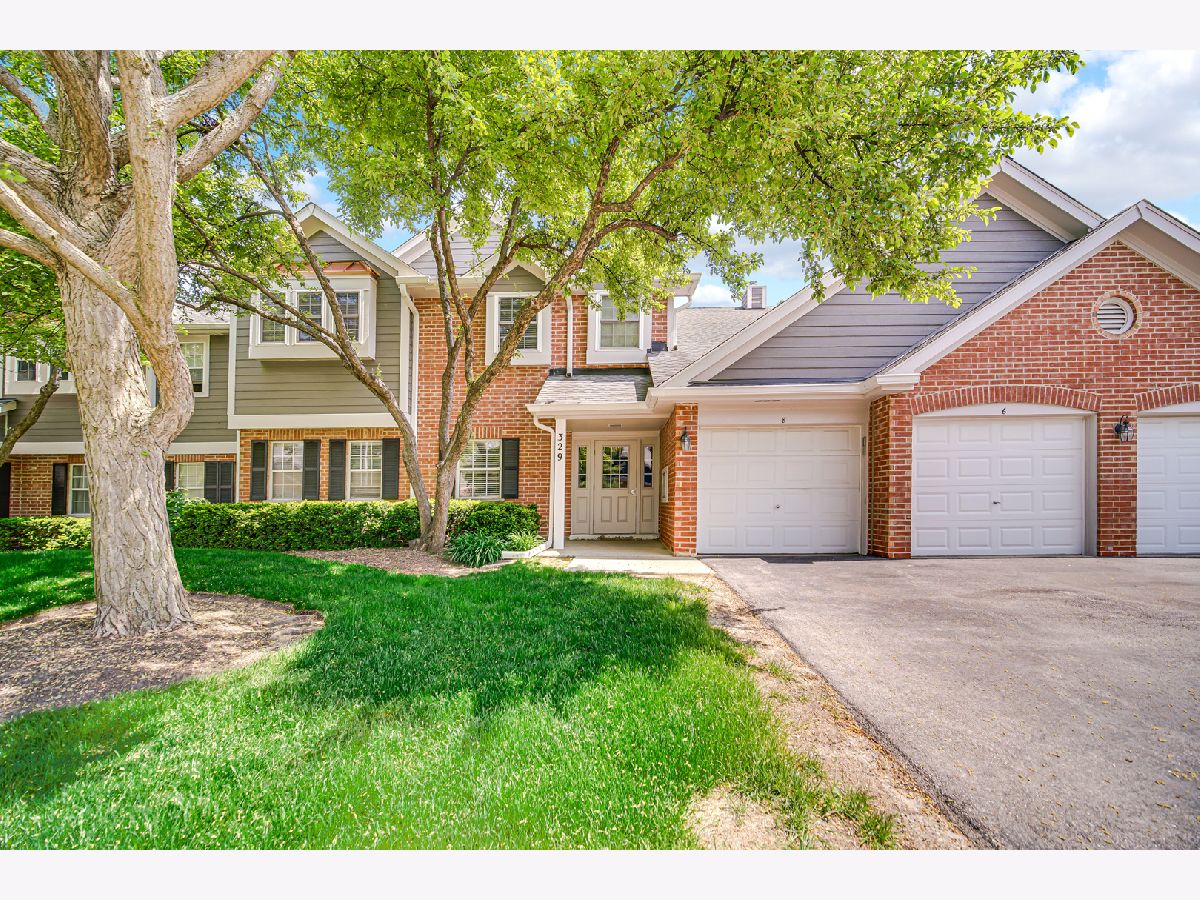 Condos & Townhomes Sold Heatherwood Estates Schaumburg Illinois, 329 Pembroke