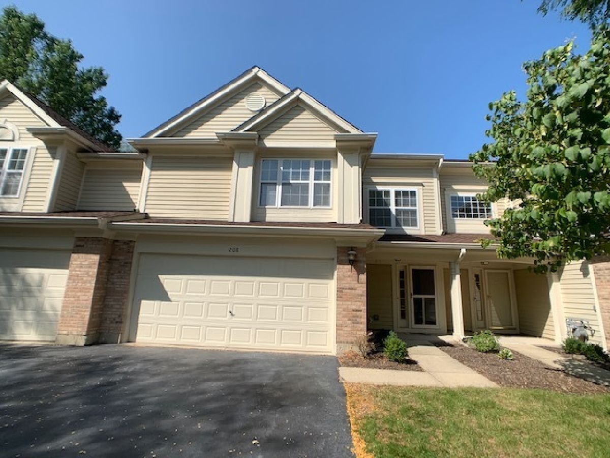 Townhomes & Condos Rented Towne Place West Schaumburg Illinois, 208 Hawk