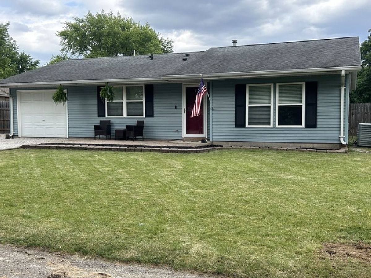  Sold Oakwood Illinois, 350 Hickory