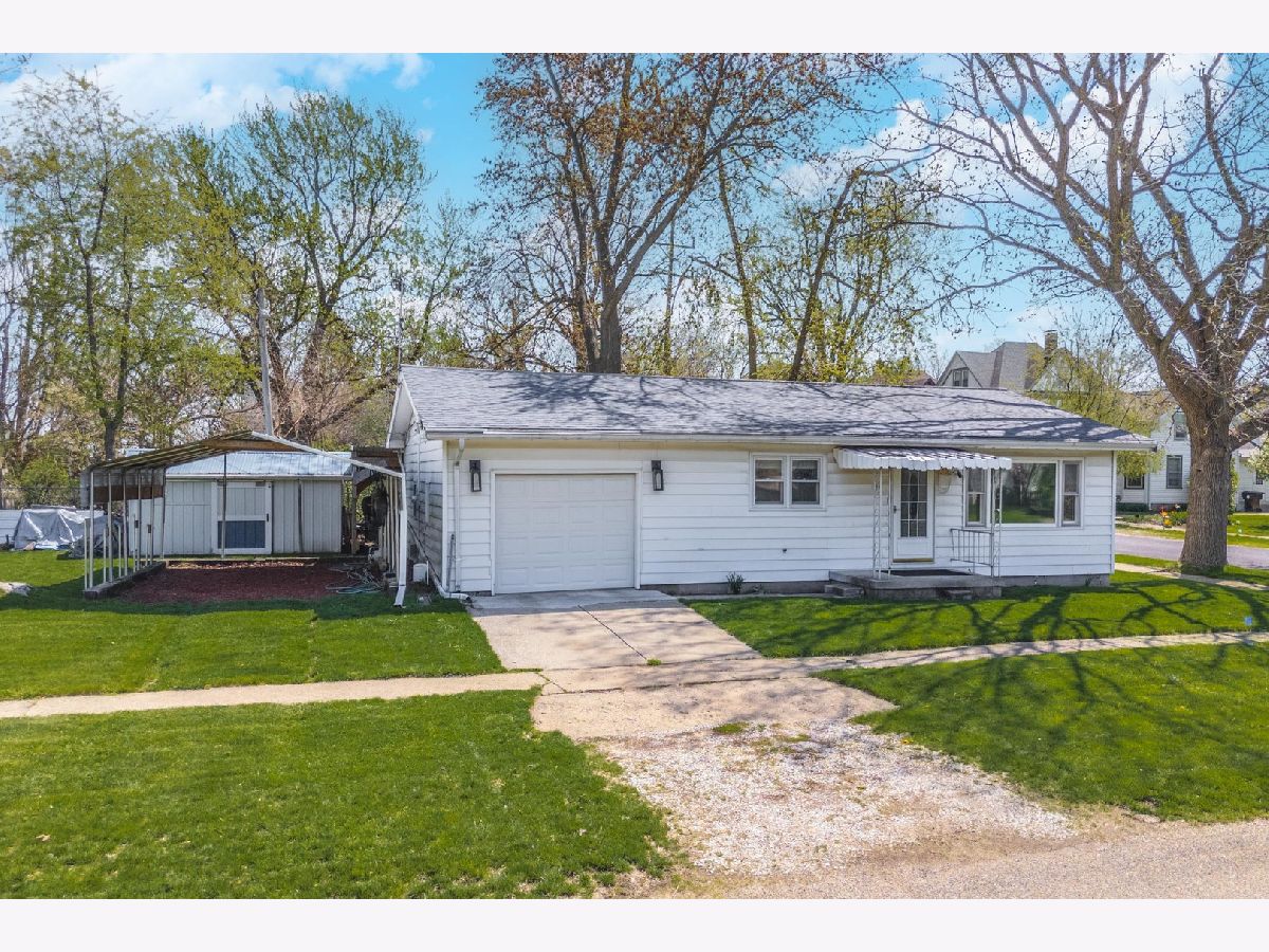  Sold Danvers Illinois, 101 Chatham