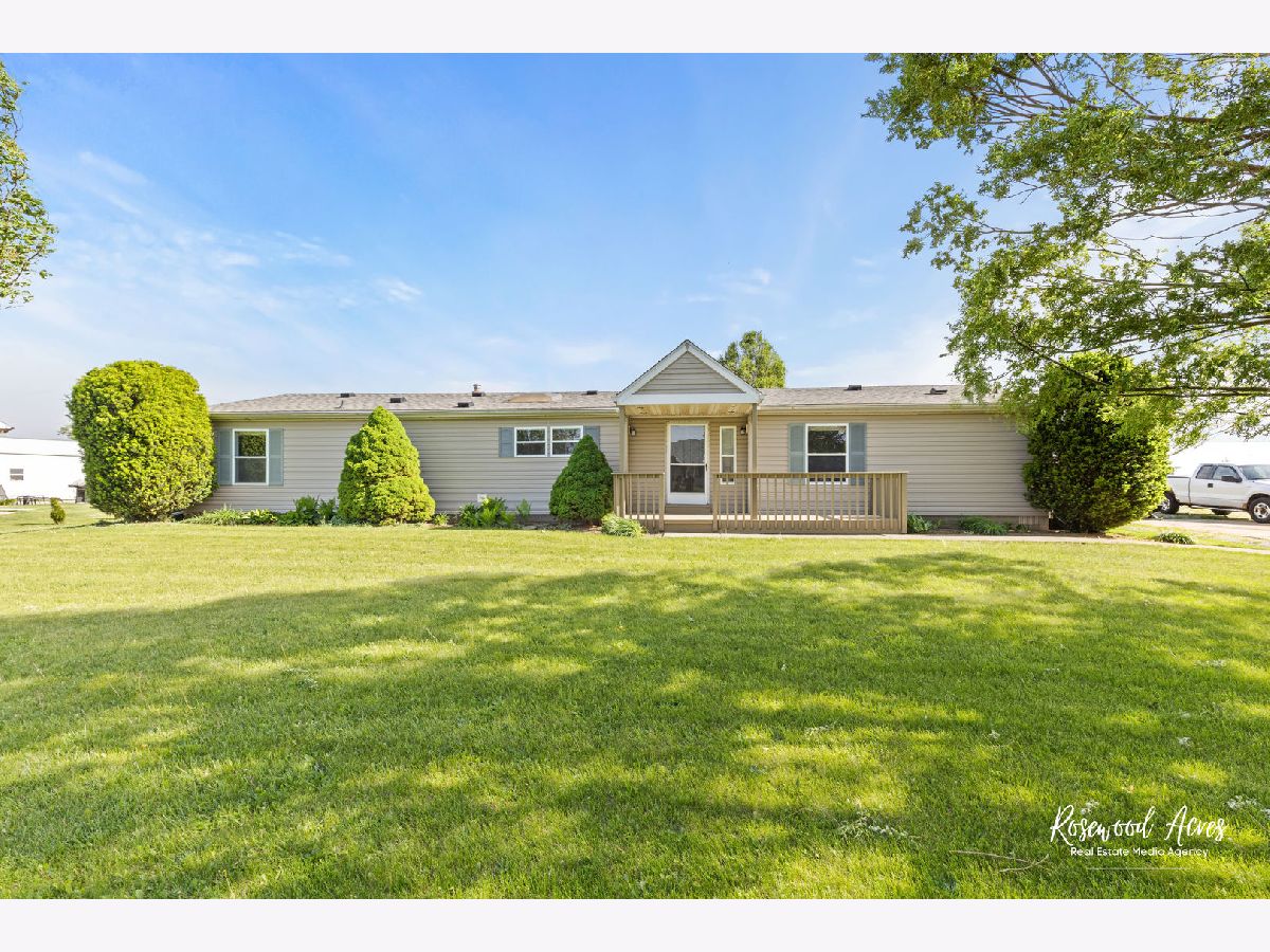  For Sale Grant Park Illinois, 10868 Le Claire Street