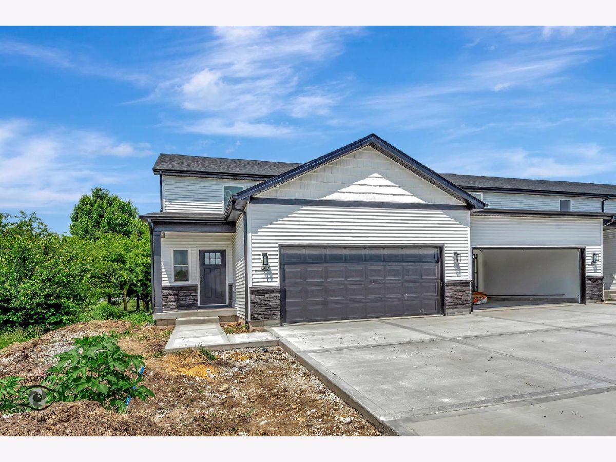  Rented Kankakee Illinois, 1317 Sioux Turn