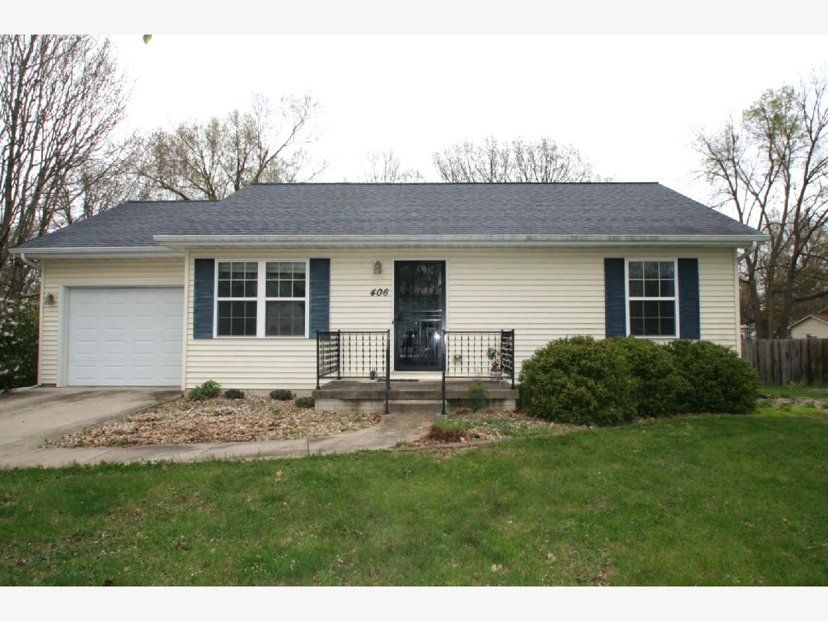  Sold Minier Illinois, 406 Minier