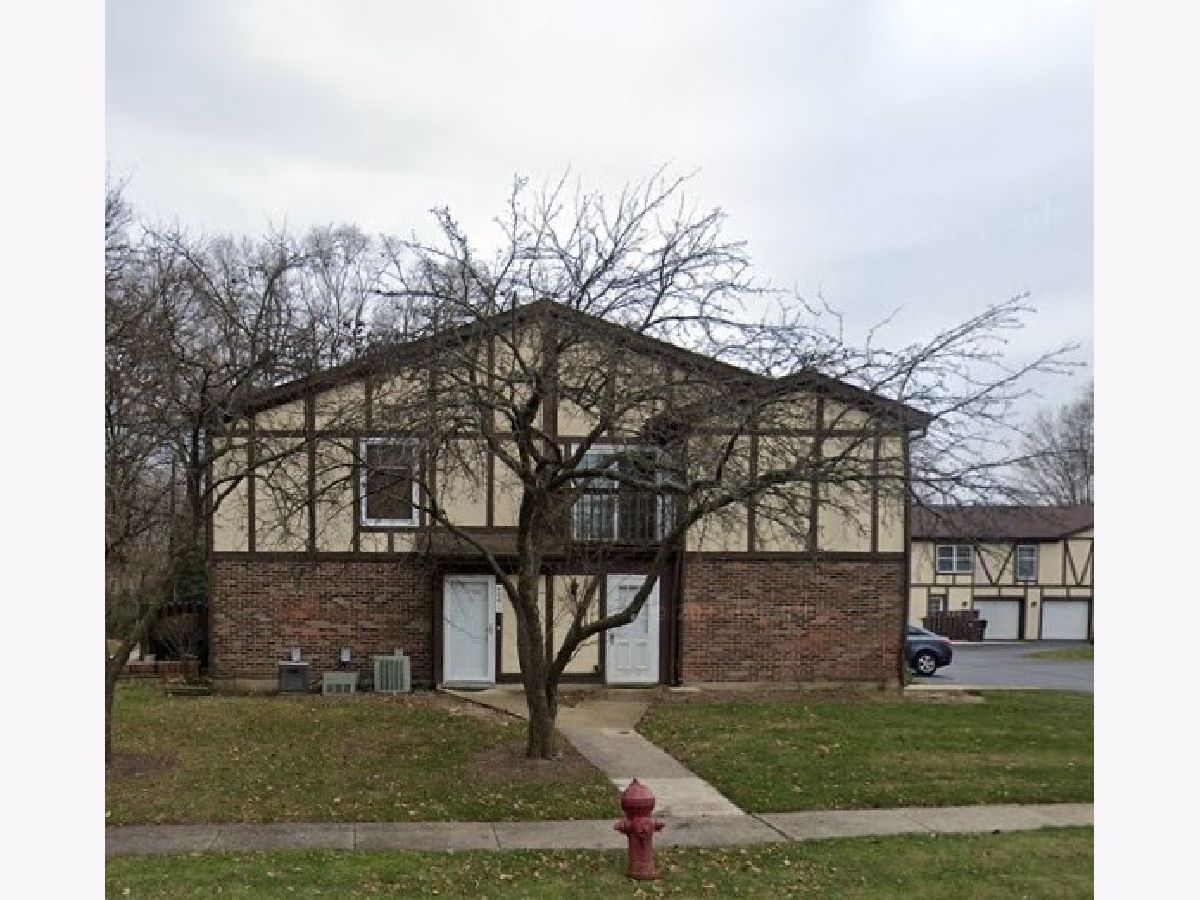 Condominiums Sold Creekside At St. Johns Woodstock Illinois, 420 Saint Johns