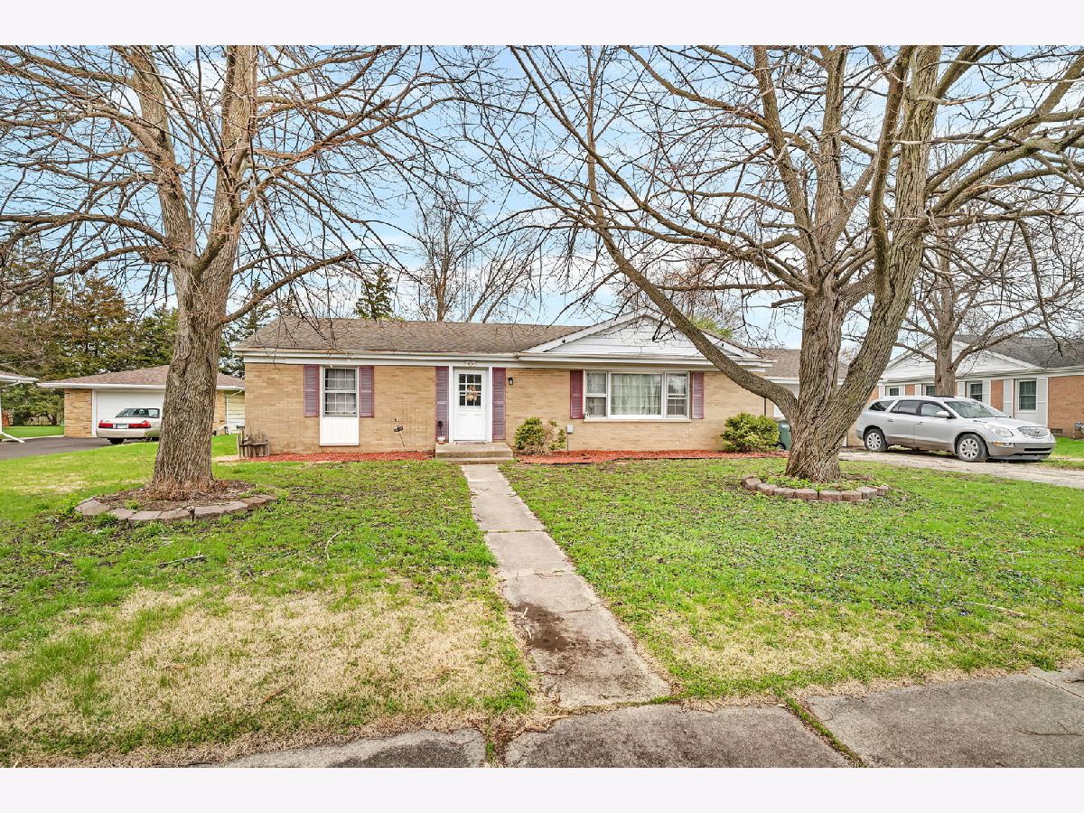  Sold Diamond Illinois, 1650 Clark