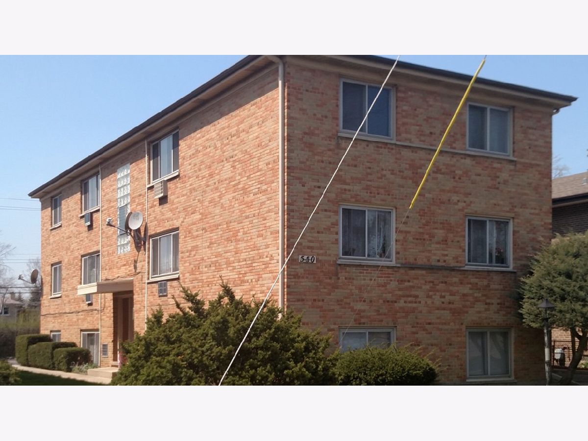 Rented Villa Park Illinois, 550 Ardmore