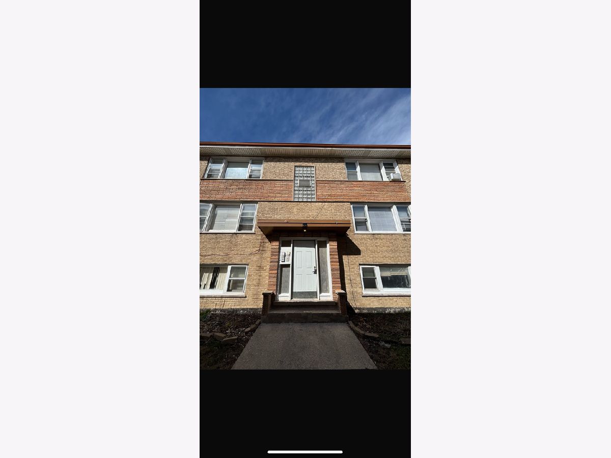  Rented Blue Island Illinois, 2118 135th
