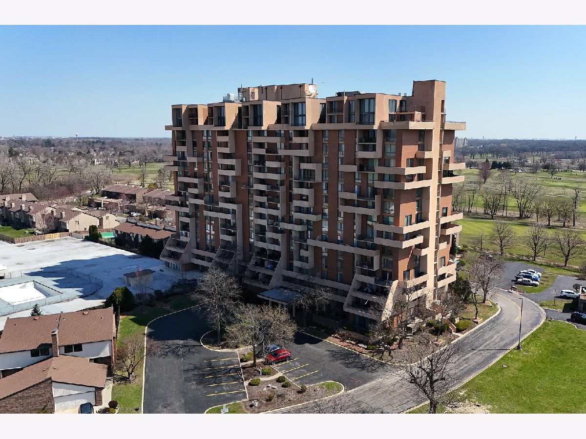 Condos & Townhomes Sold Dominion Tower Wood Dale Illinois, 465 Dominion